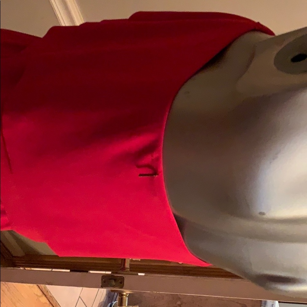 Fun flirty red dress. - Picture 4 of 5